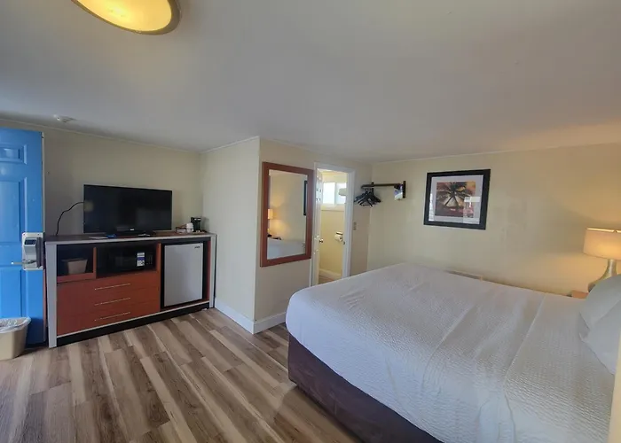 Days Inn By Wyndham - Cape Cod