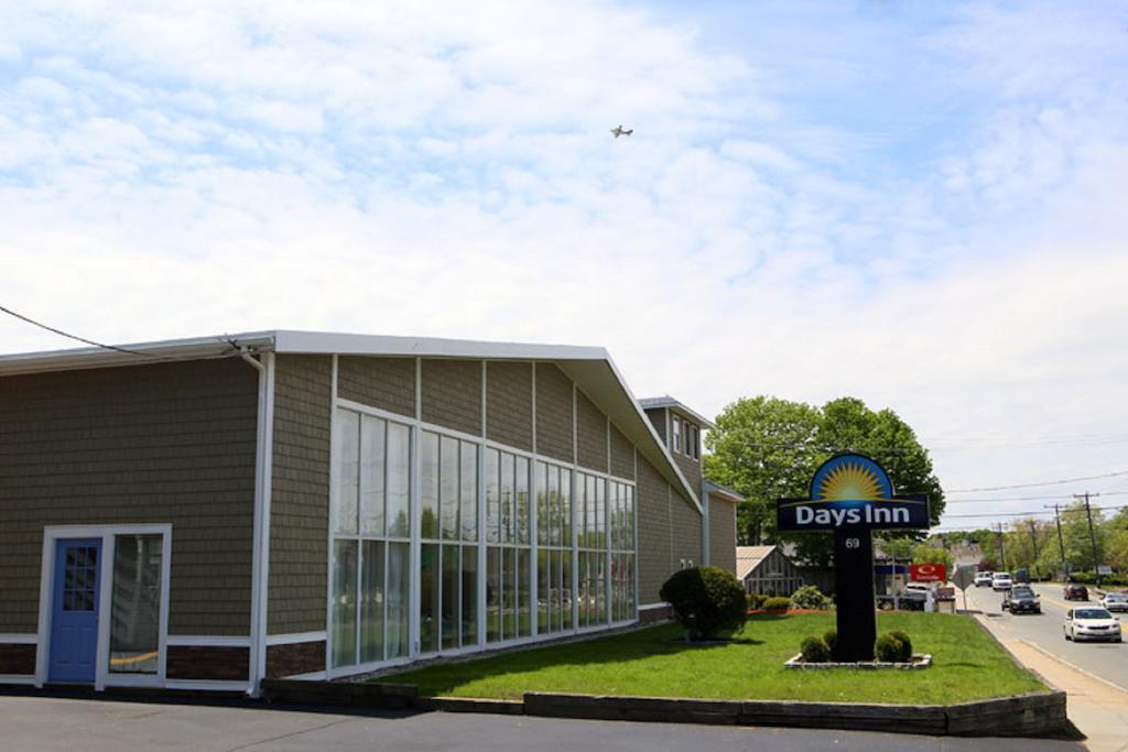 Motel Days By Wyndham - Cape Cod 3*